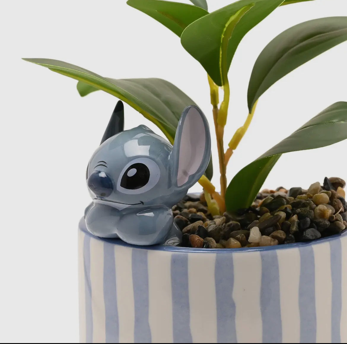 Cache pot Stitch 3D et plante artificielle ( en arrivage )
